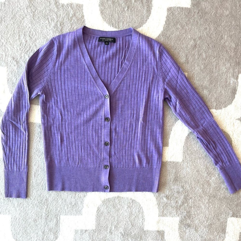 Banana Republic 100% Merino wool sweater - Picture 4 of 6